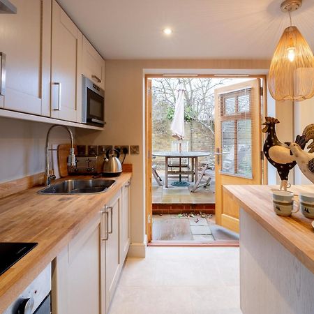 Church Farm Lodge Алдебург Екстериор снимка